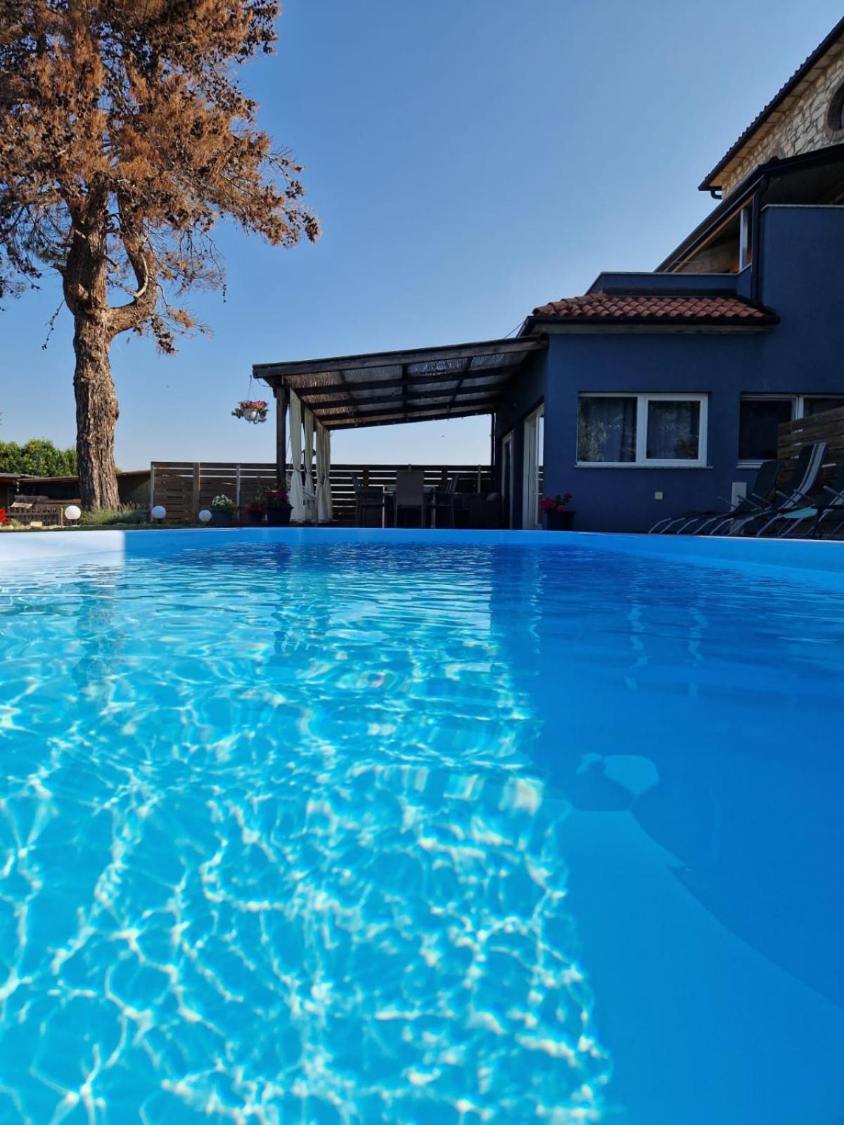 Villa Makale Umag Exterior photo