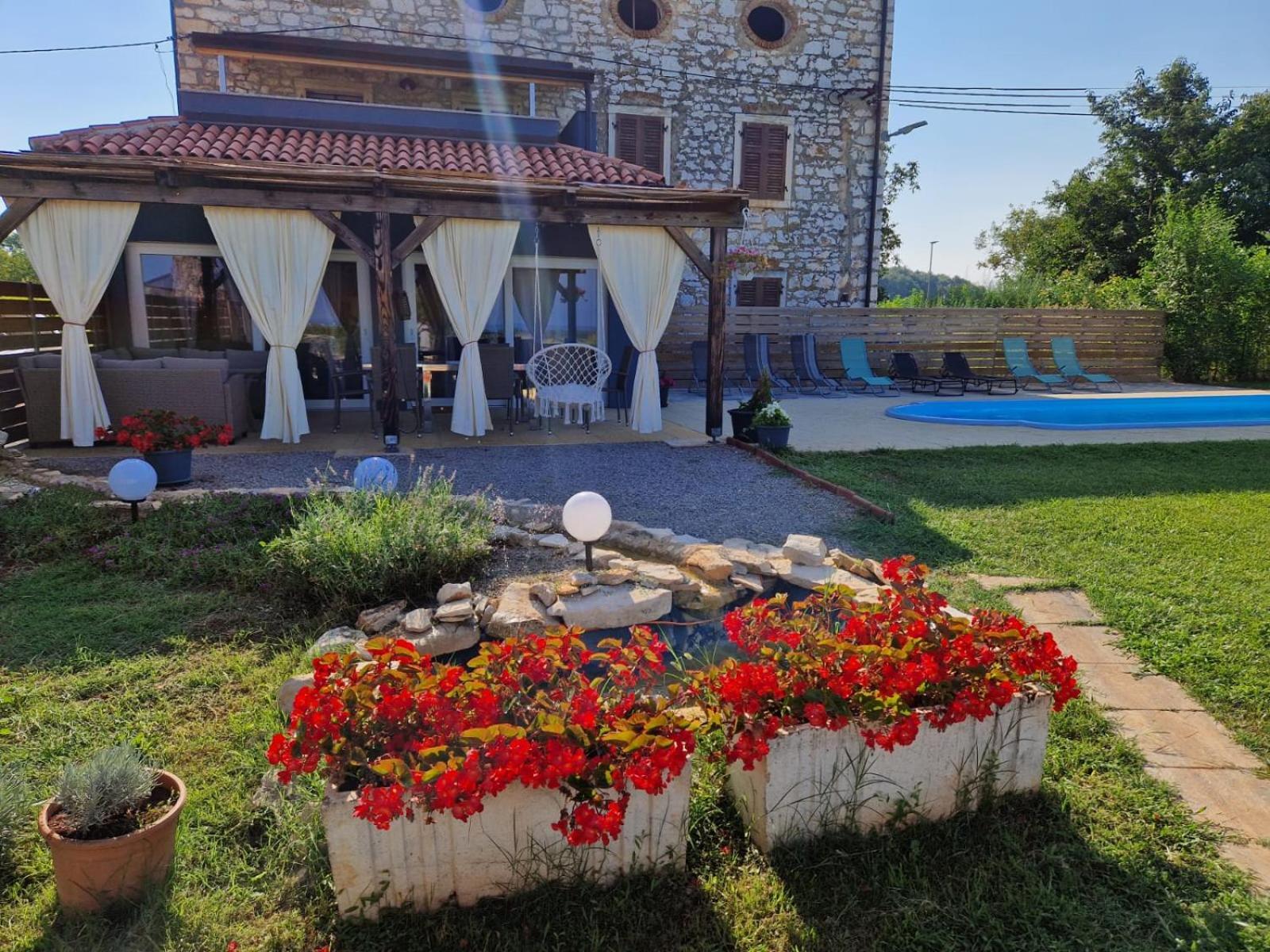 Villa Makale Umag Exterior photo